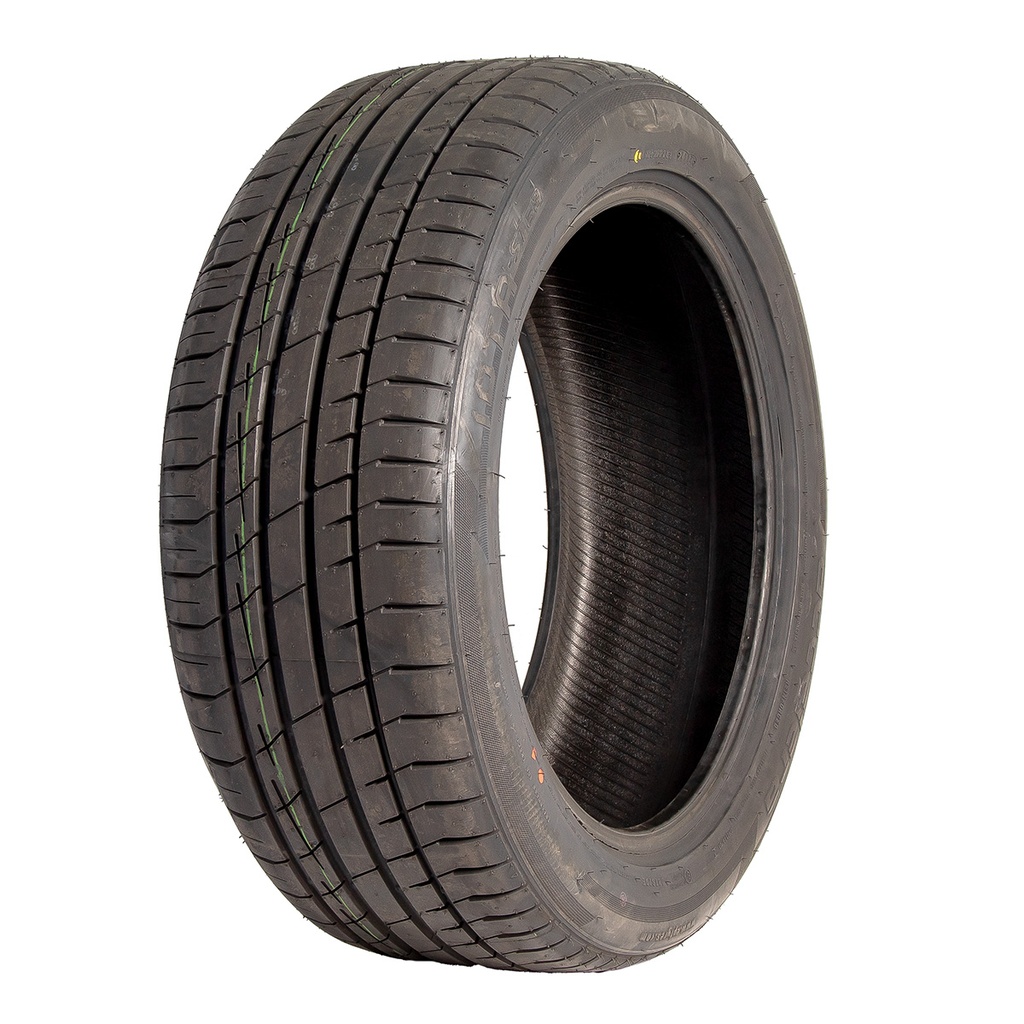 Llanta P 285/25 R22 95W Accelera Iota St68